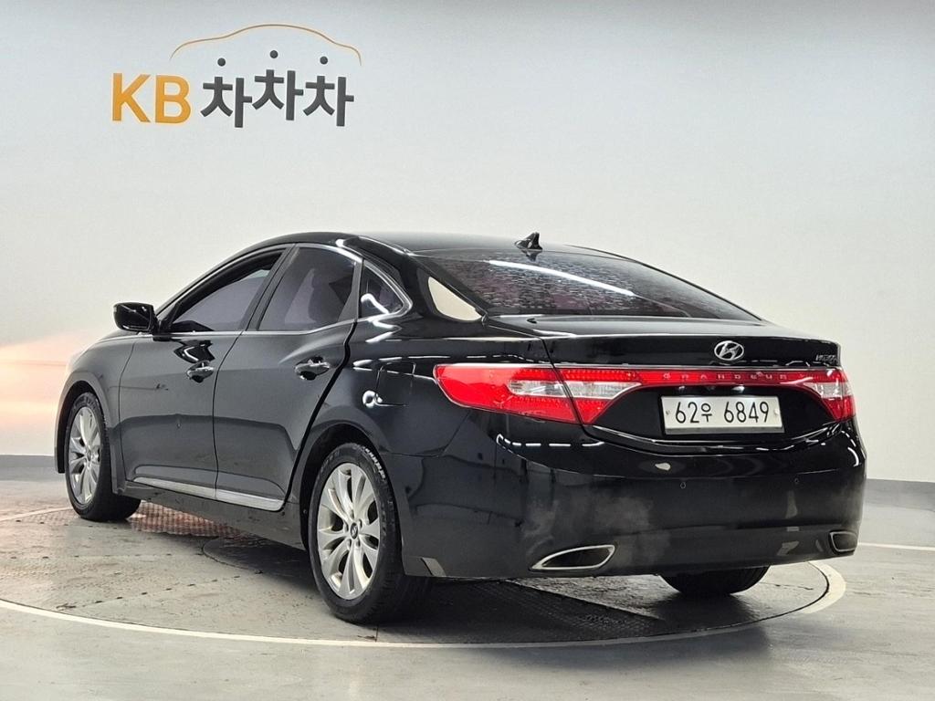 2012 HYUNDAI GRANDEUR HG 