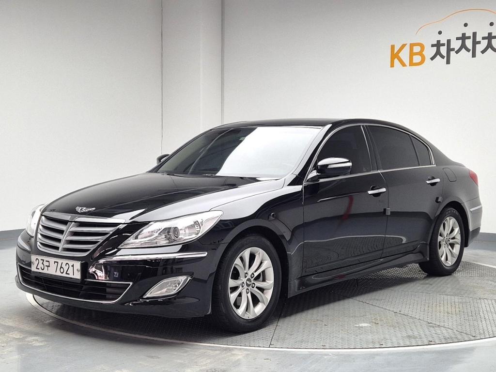 2012 HYUNDAI GENESIS 