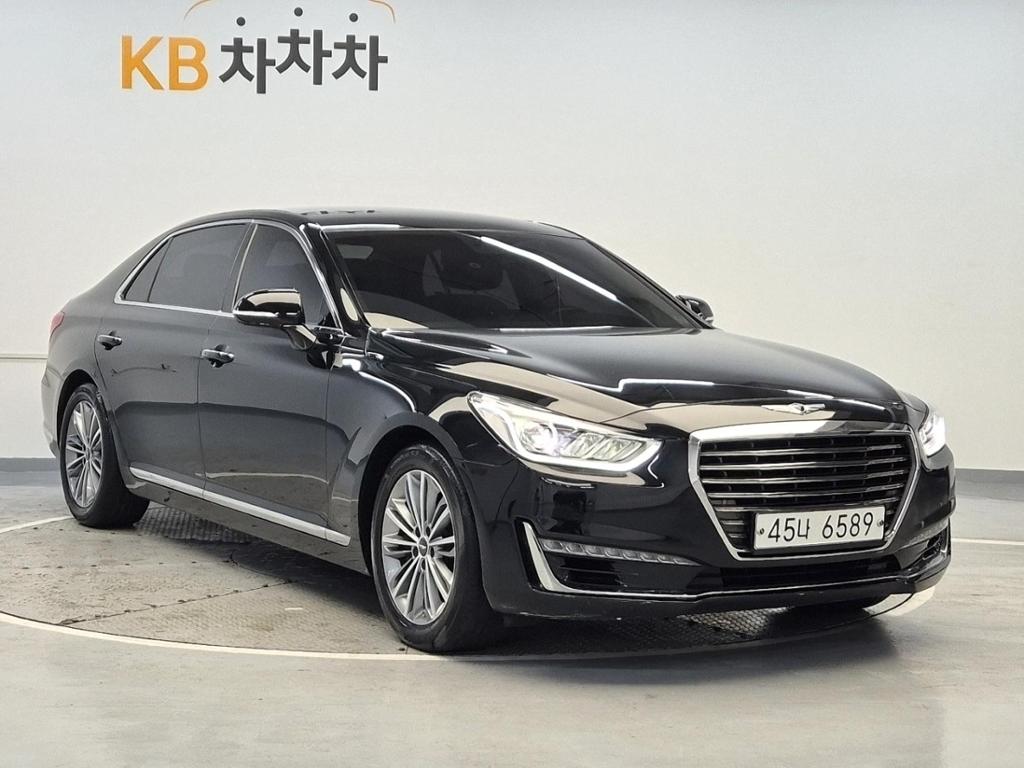 2017 GENESIS EQ900 