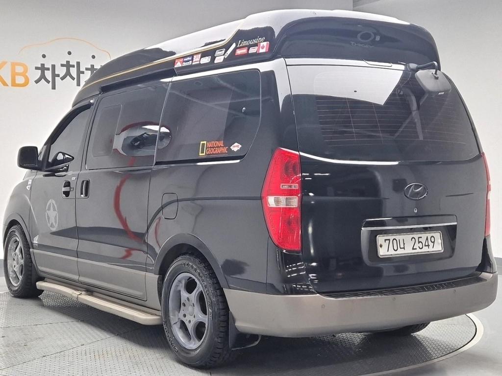 2008 HYUNDAI GRAND STAREX 