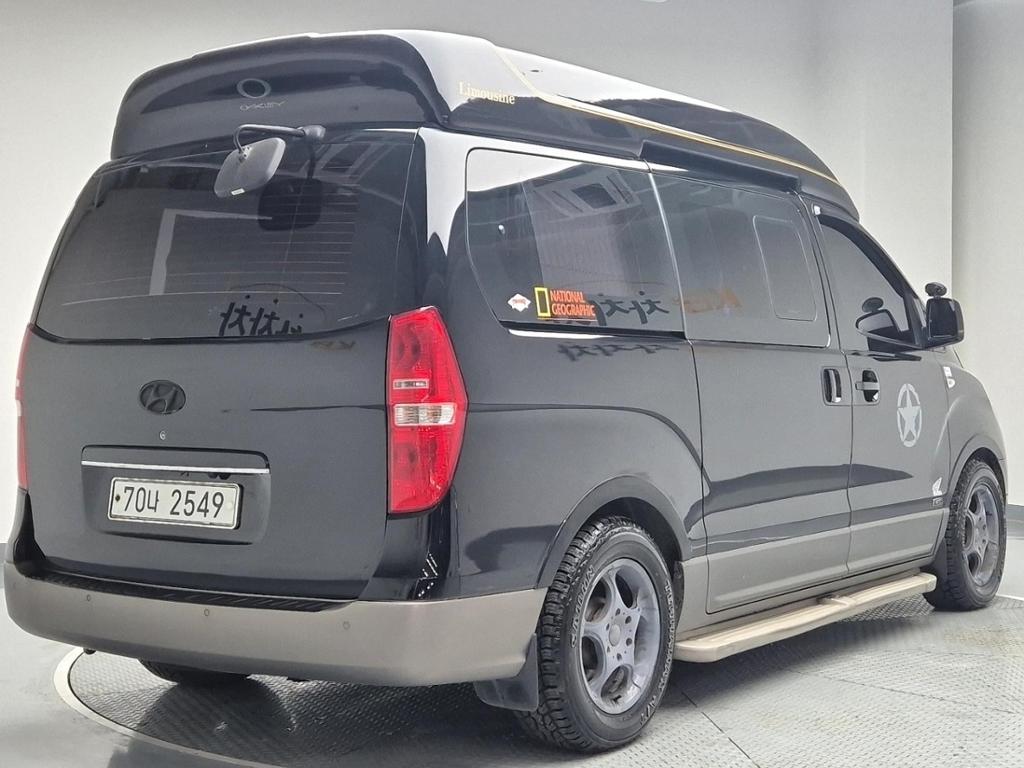 2008 HYUNDAI GRAND STAREX 