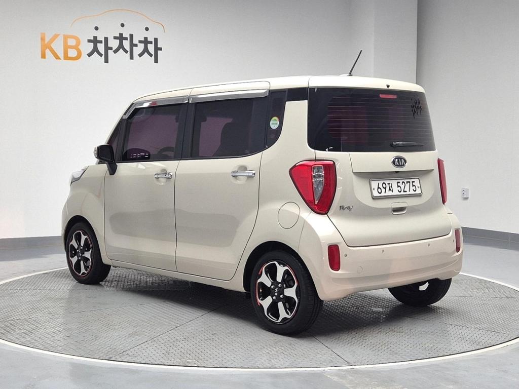 2013 KIA RAY 