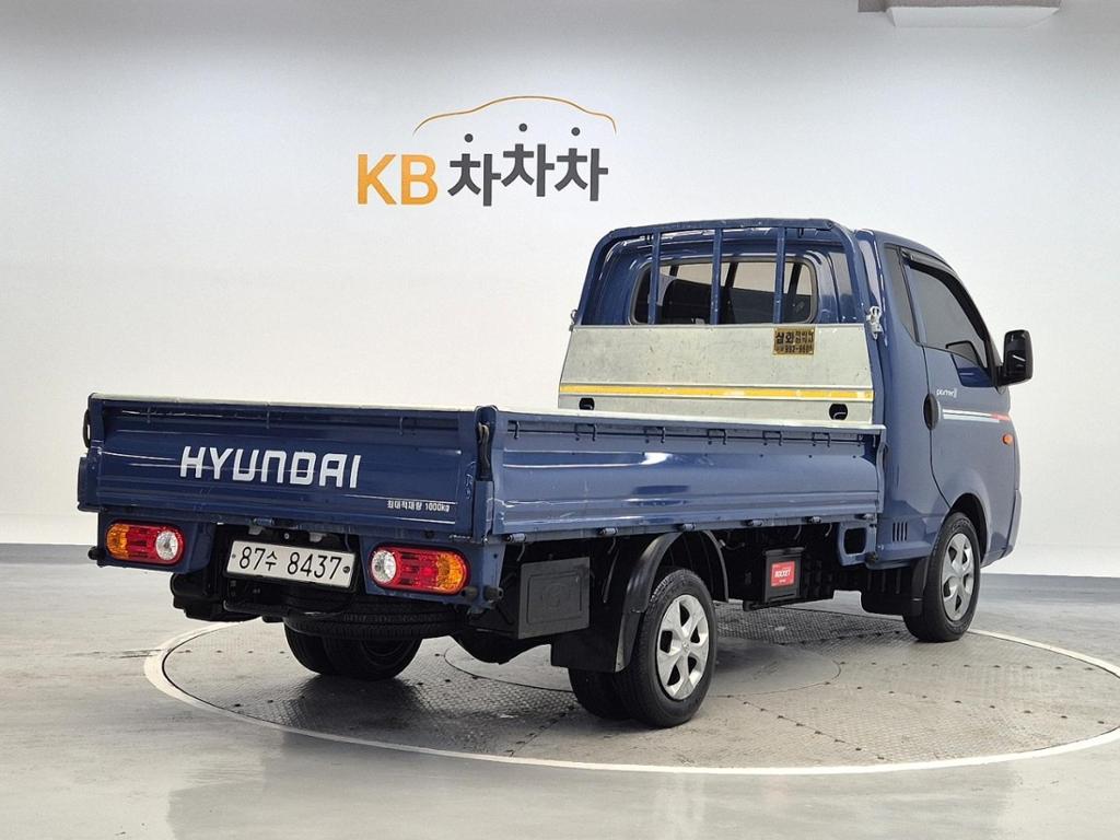 2022 HYUNDAI PORTER II 