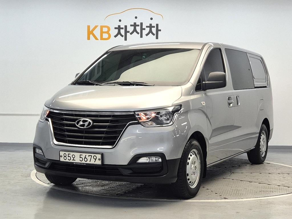 2021 HYUNDAI THE NEW GRAND STAREX 