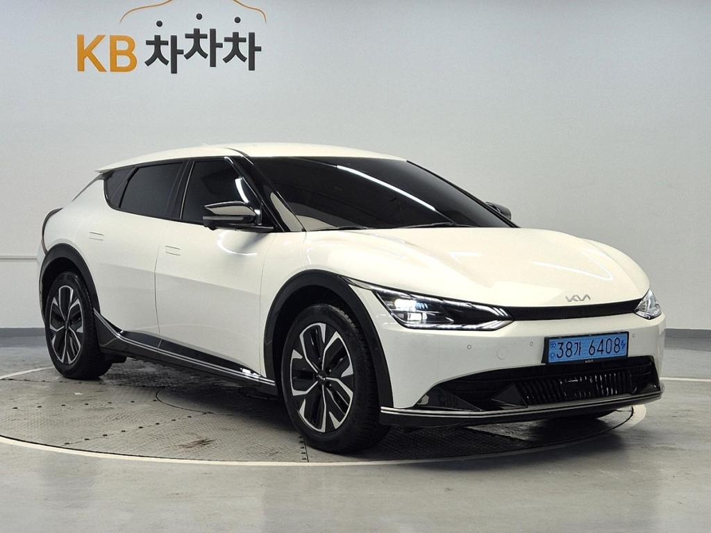 2022 KIA EV6 