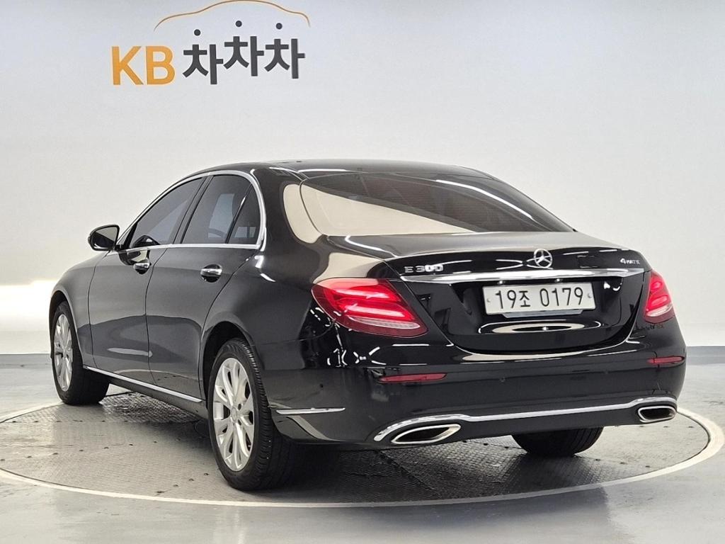 2017 BENZ E CLASS (5Gen) 