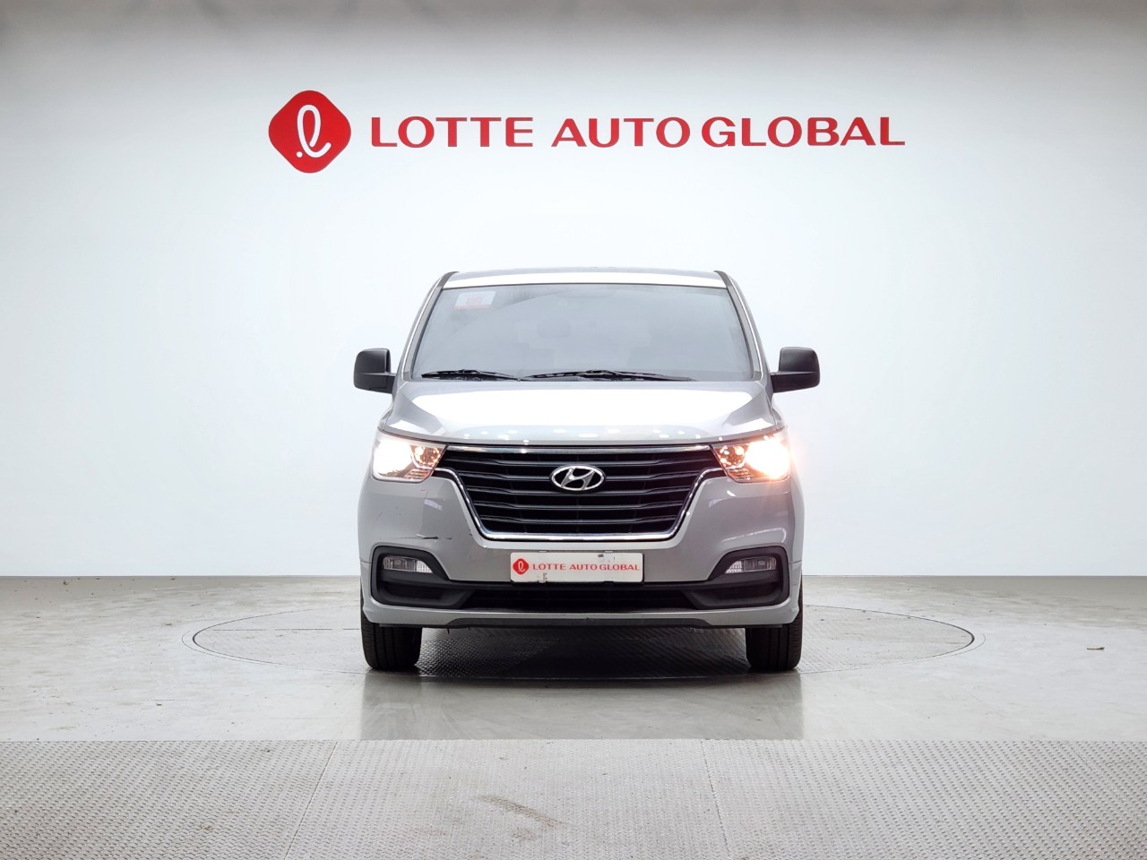 2020 HYUNDAI THE NEW GRAND STAREX 12seat Diesel Modern