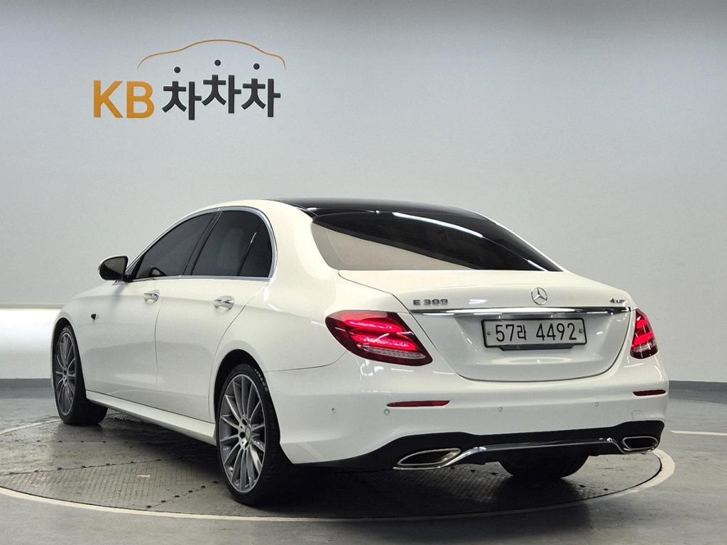 2017 BENZ E CLASS (5Gen) 