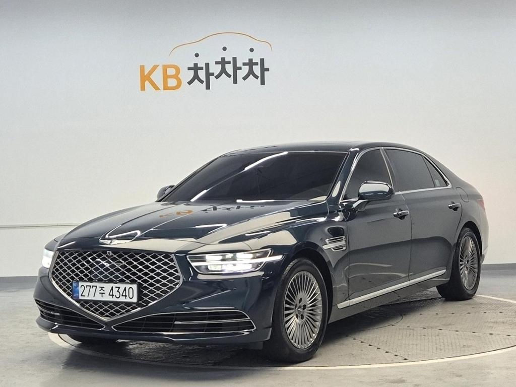 2021 GENESIS G90 