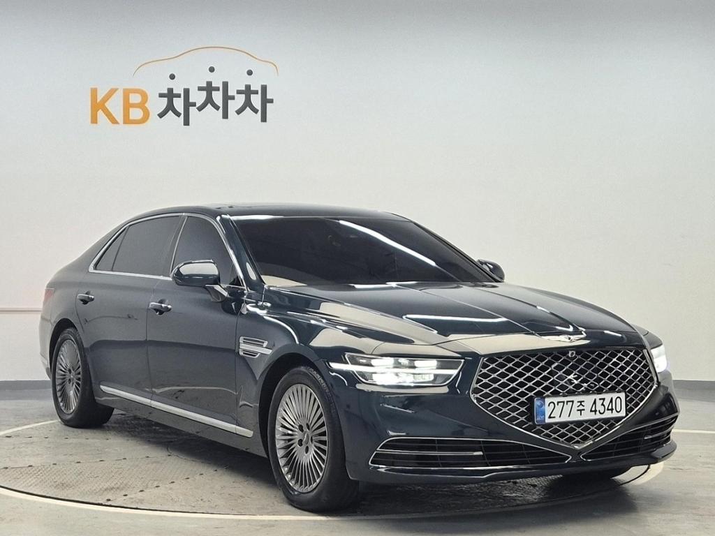 2021 GENESIS G90 