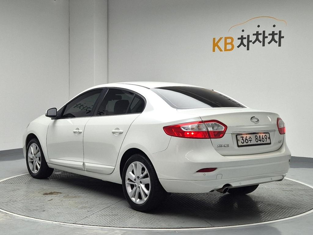 2013 RENAULT KOREA NEW SM3 