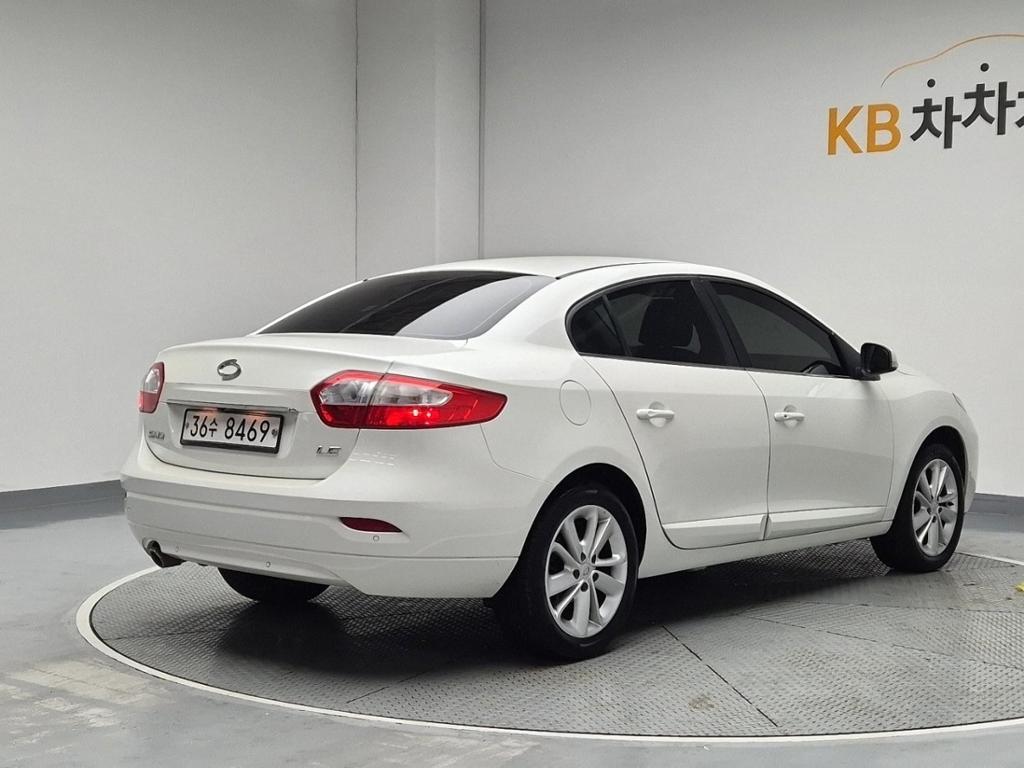 2013 RENAULT KOREA NEW SM3 