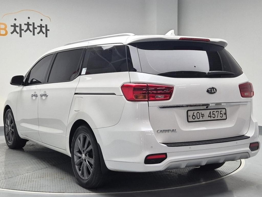 2019 KIA THE NEW CARNIVAL 