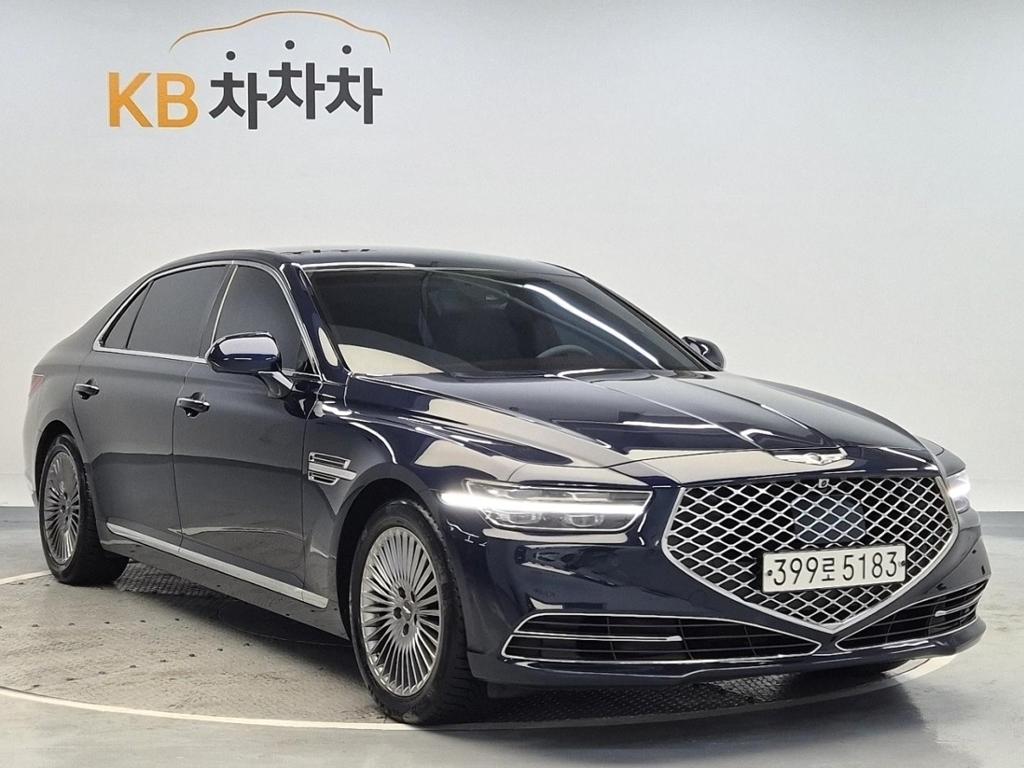 2020 GENESIS G90 