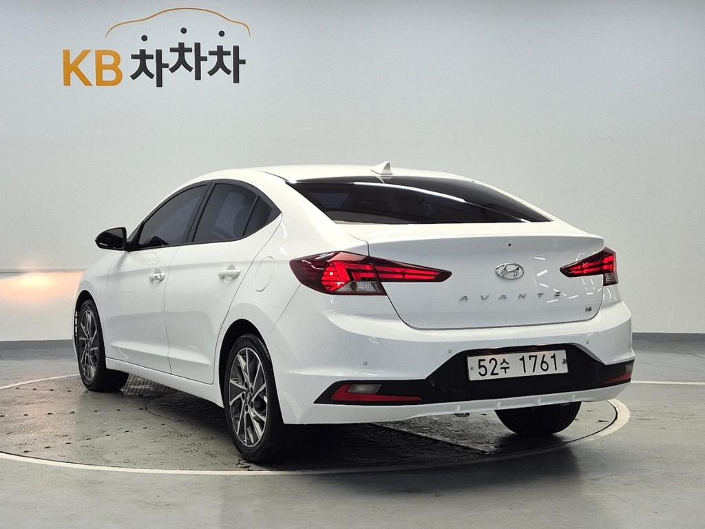 2019 HYUNDAI THE NEW AVANTE AD 