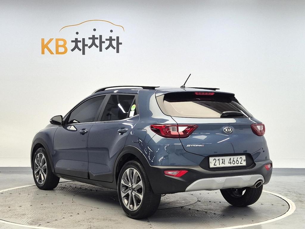 2019 KIA STONIC 