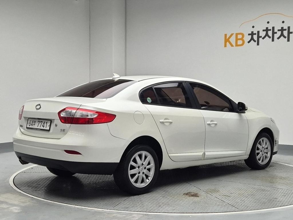 2011 RENAULT KOREA NEW SM3 