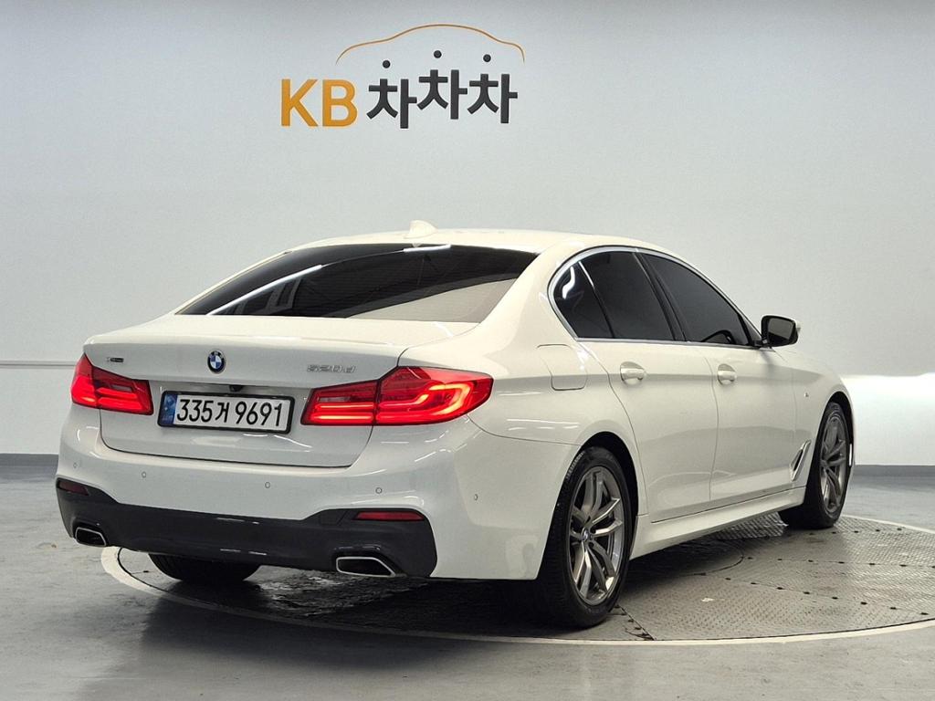 2020 BMW 5 SERIES (7Gen) 