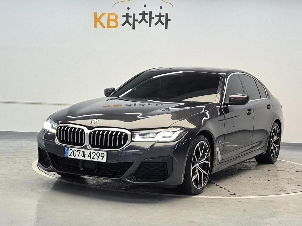 2023 BMW 5 SERIES (7Gen) 