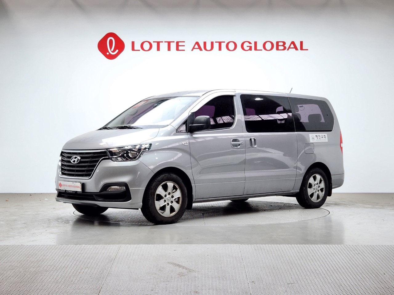2018 HYUNDAI THE NEW GRAND STAREX 11seat Diesel Smart