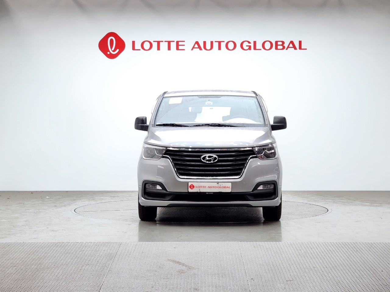 2018 HYUNDAI THE NEW GRAND STAREX 11seat Diesel Smart