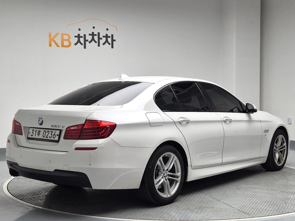 2016 BMW 5 SERIES (6Gen) 