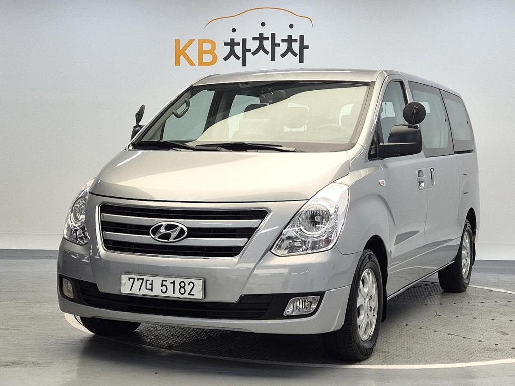 2016 HYUNDAI GRAND STAREX 