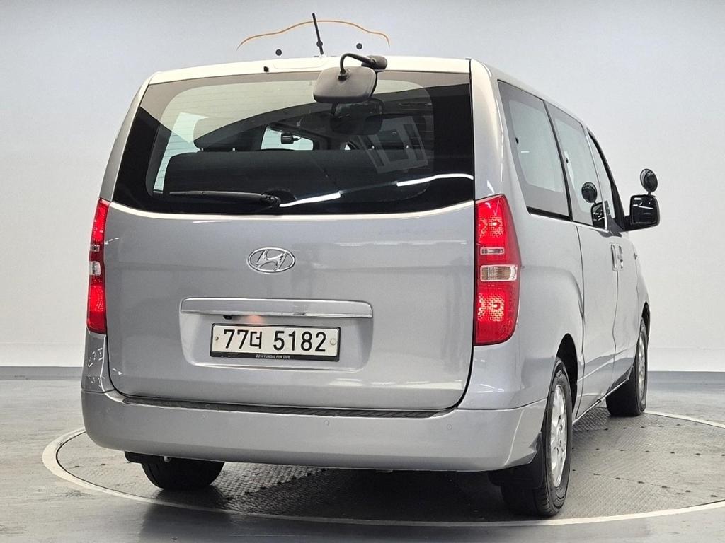 2016 HYUNDAI GRAND STAREX 