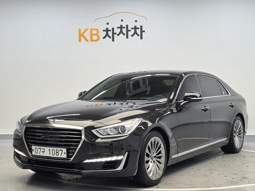 2018 GENESIS EQ900 