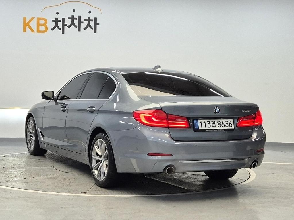 2019 BMW 5 SERIES (7Gen) 