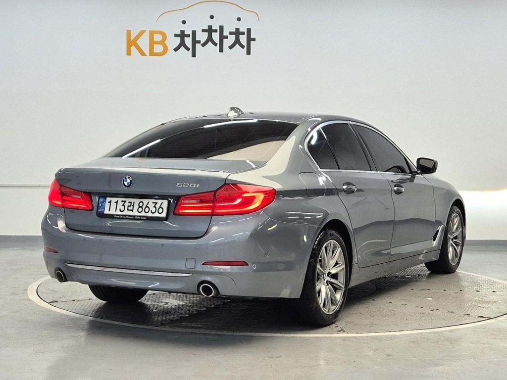 2019 BMW 5 SERIES (7Gen) 
