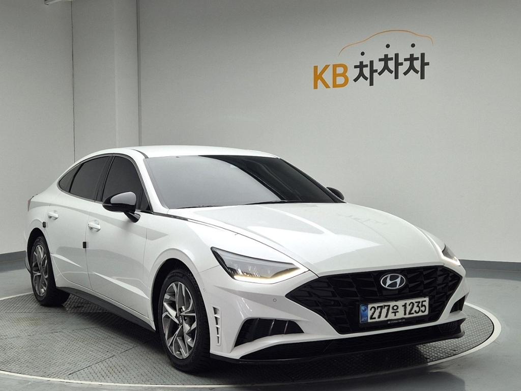 2021 HYUNDAI SONATA (DN8) 