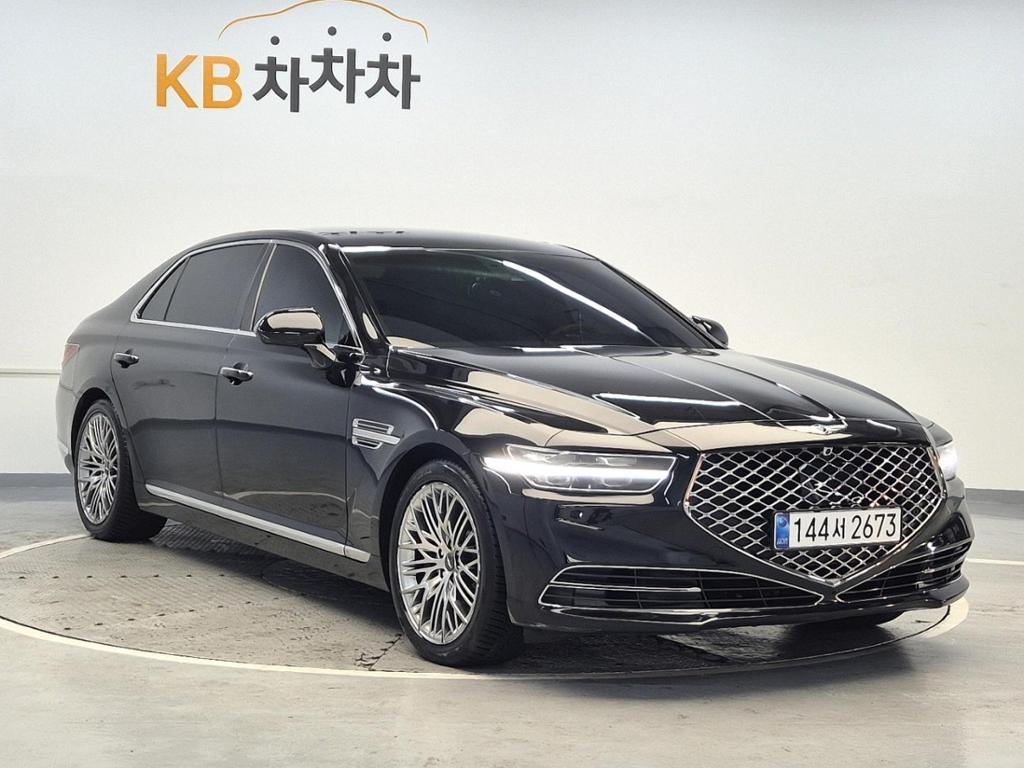 2021 GENESIS G90 