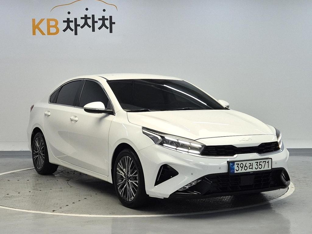2022 KIA THE NEW K3 