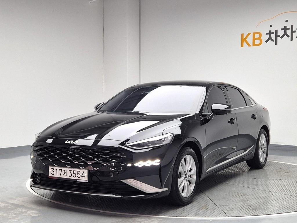 2022 KIA K8 