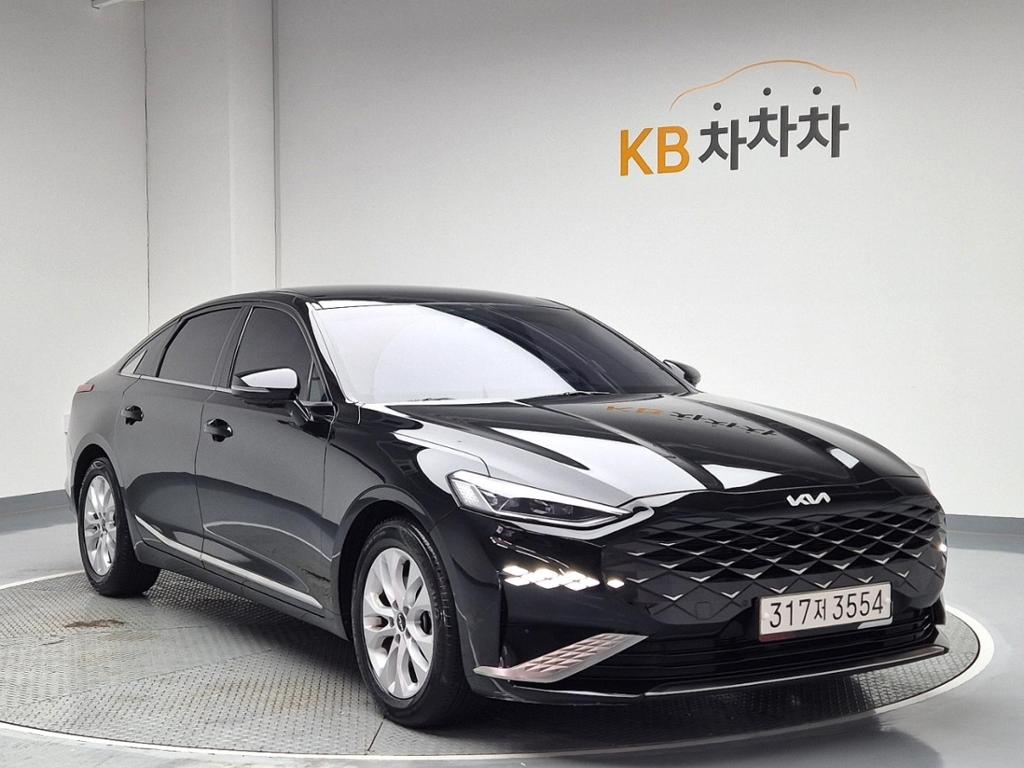 2022 KIA K8 