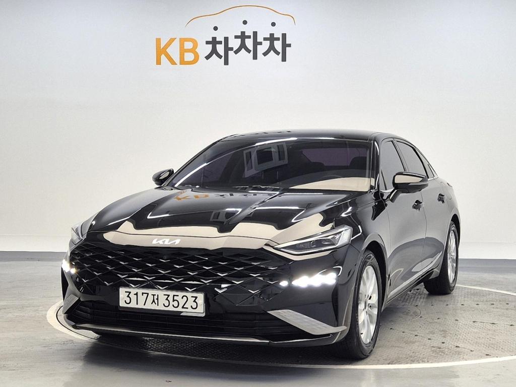 2022 KIA K8 