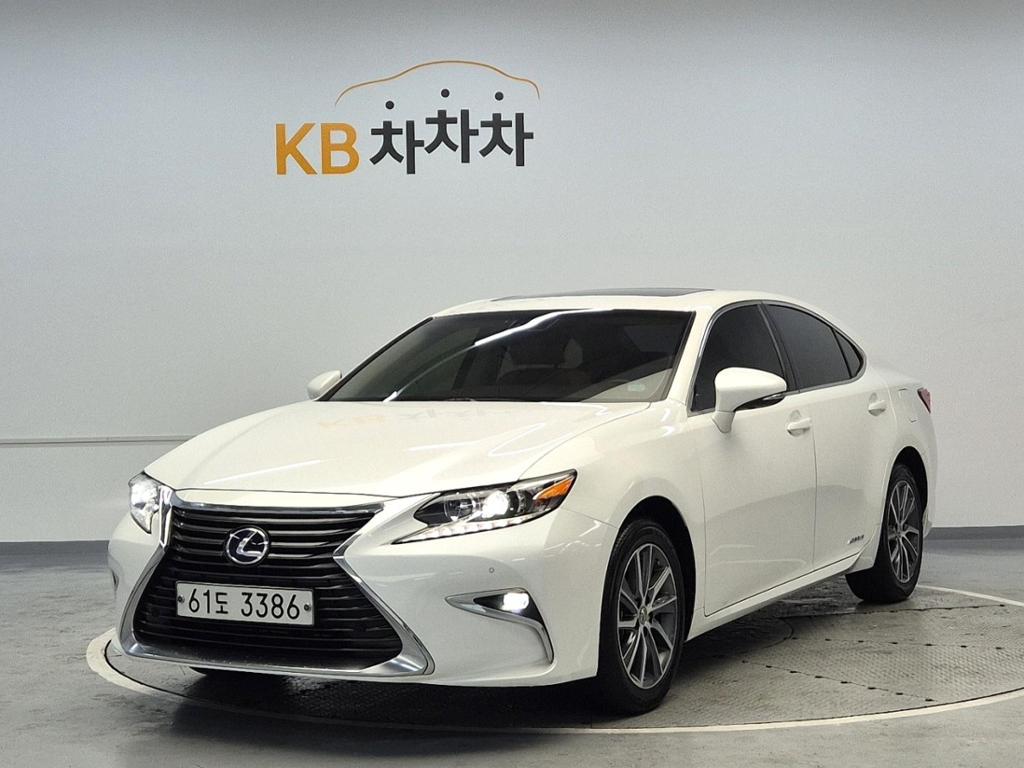 2018 LEXUS ES 