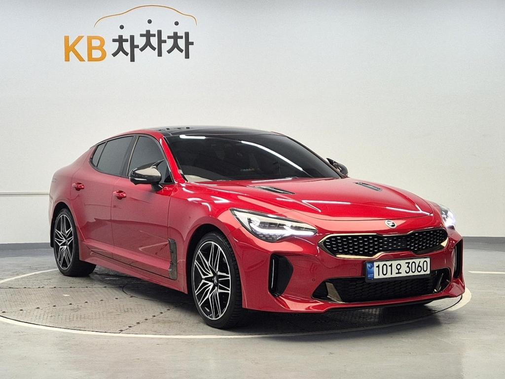 2021 KIA STINGER Meister 
