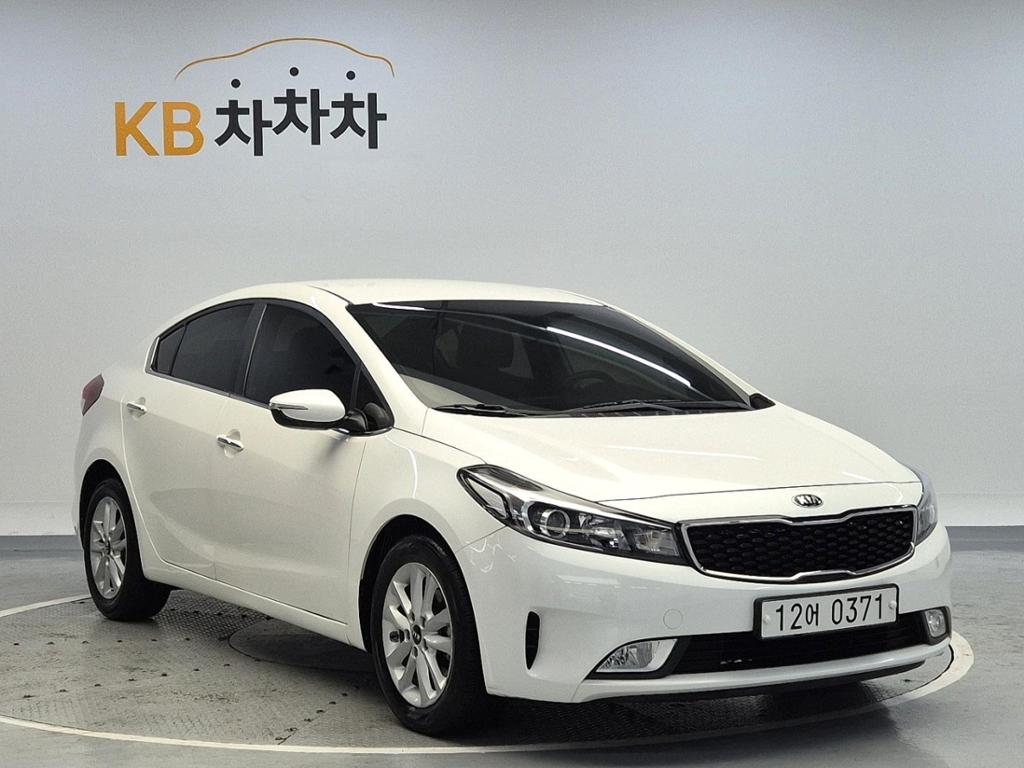 2017 KIA THE NEW K3 
