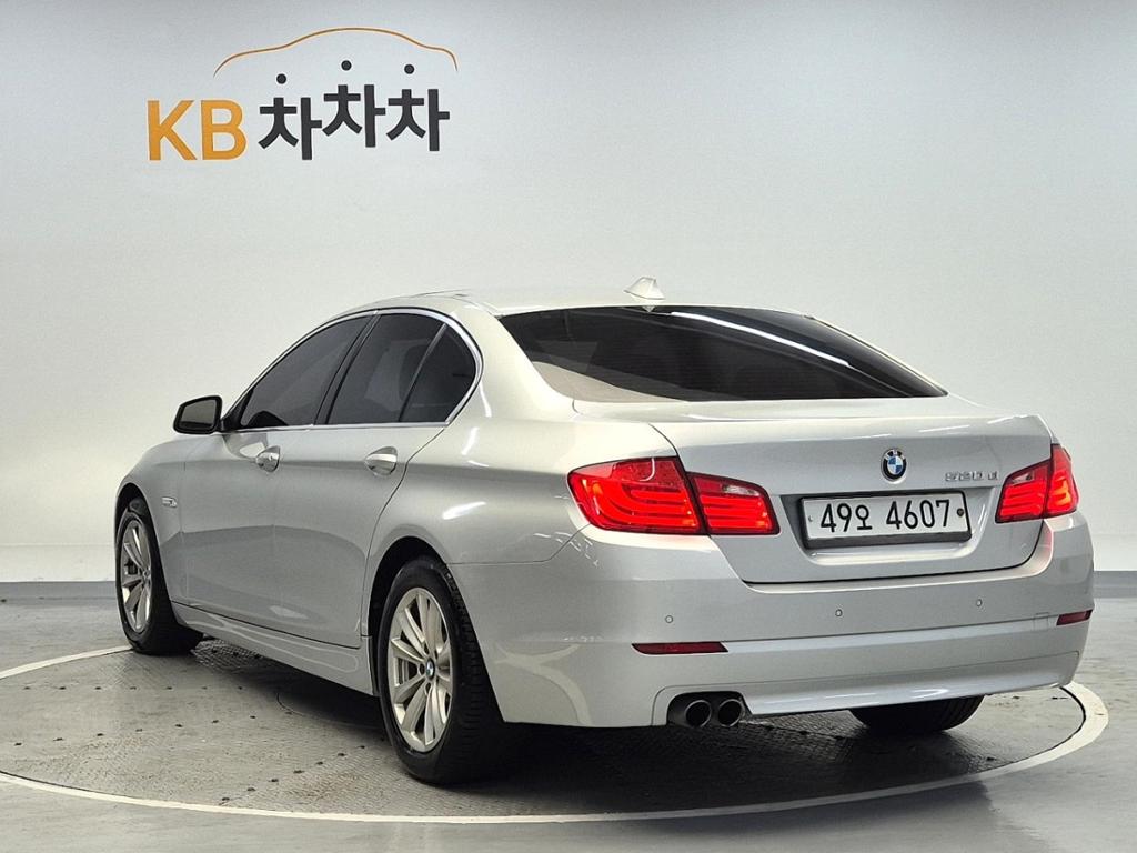 2011 BMW 5 SERIES (6Gen) 
