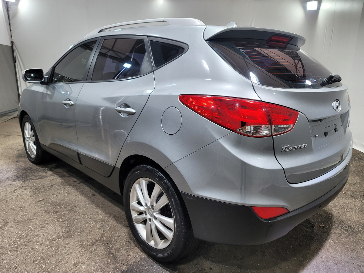 2010 HYUNDAI TUCSON ix 