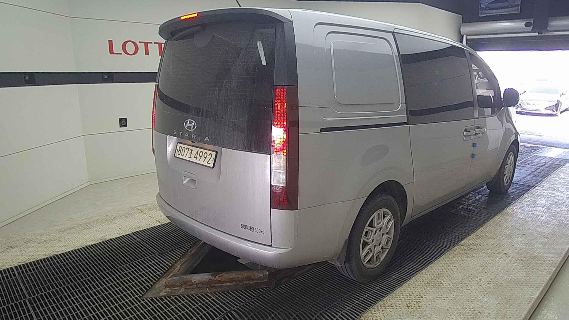 2022 HYUNDAI STARIA 2.2 Diesel Cargo 5seat Modern