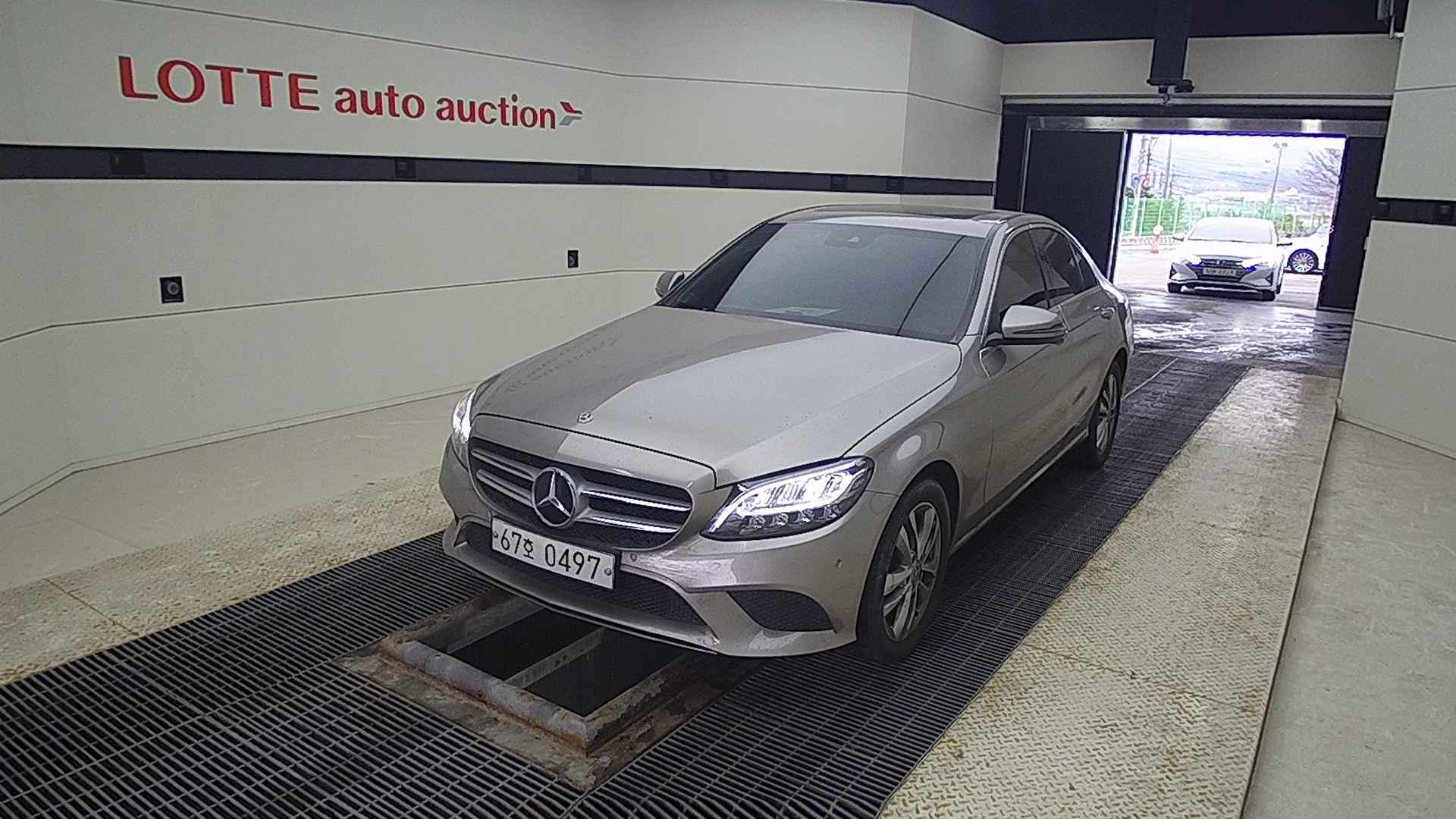 2019 BENZ C CLASS (4Gen) C220 d Avantgarde
