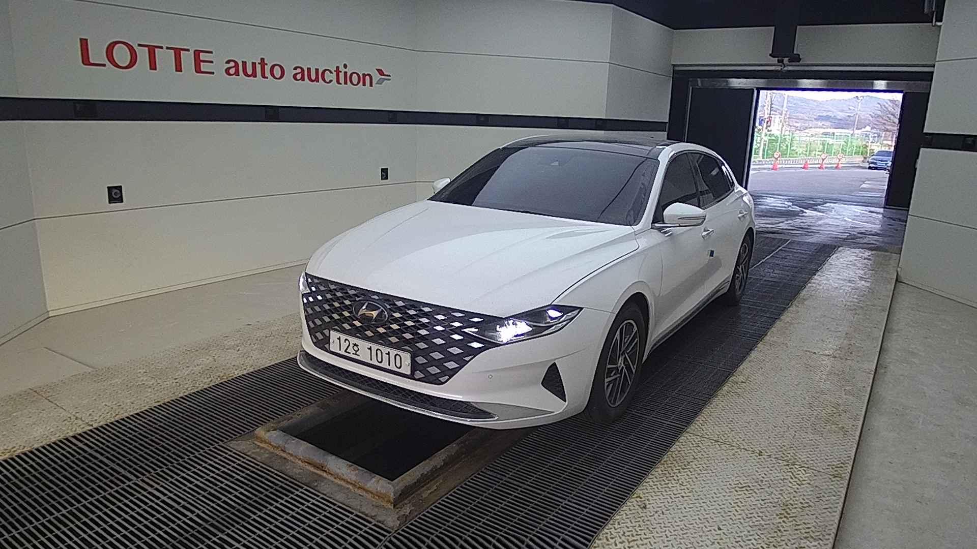 2020 HYUNDAI THE NEW GRANDEUR IG LPi 3.0 Premium