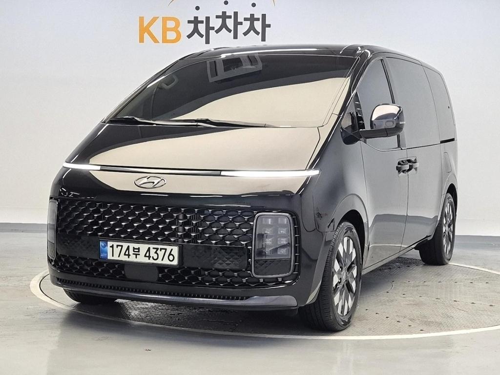 2022 HYUNDAI STARIA 