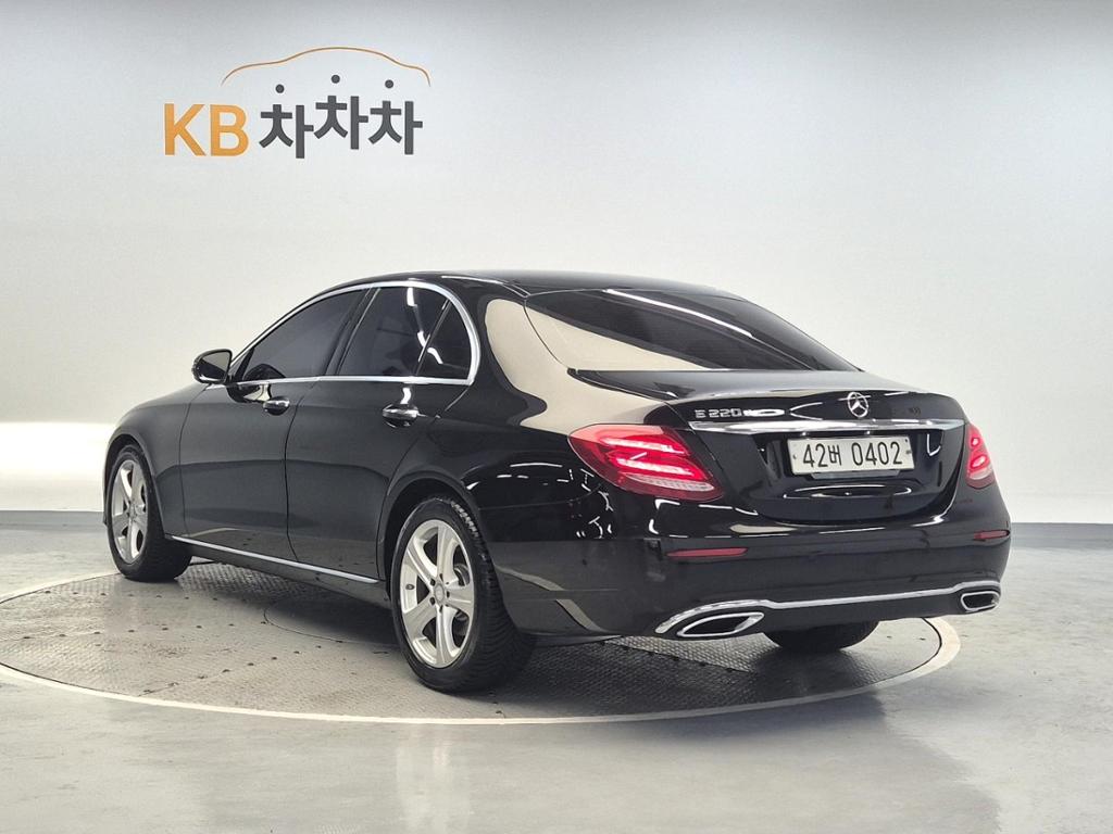 2017 BENZ E CLASS (5Gen) 