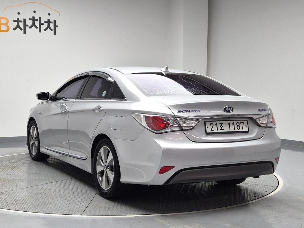2012 HYUNDAI YF SONATA HYBRID 