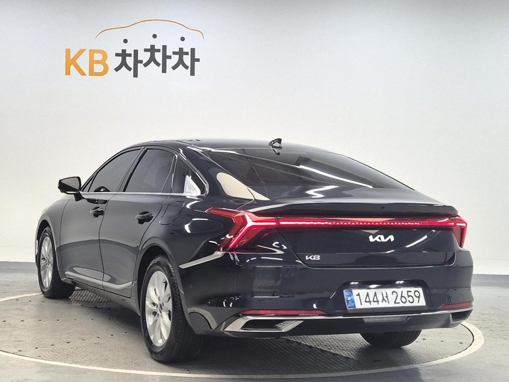 2023 KIA K8 