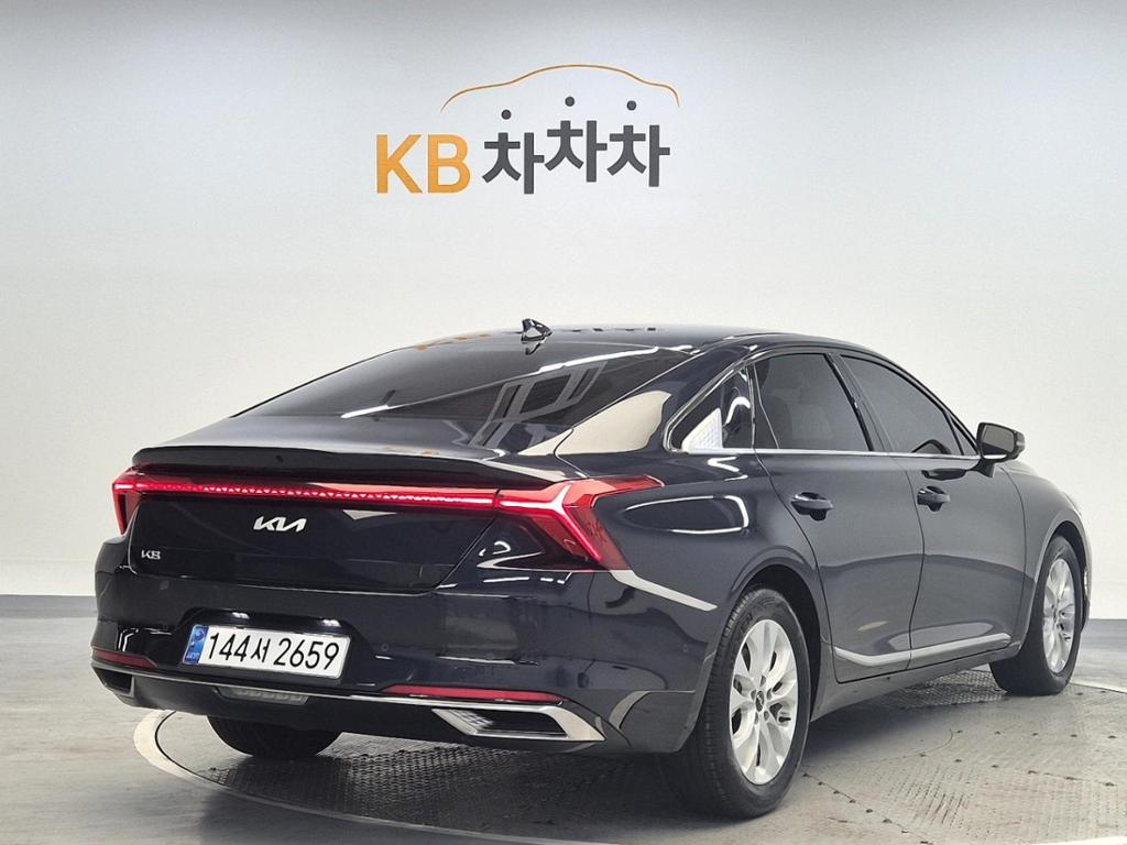 2023 KIA K8 